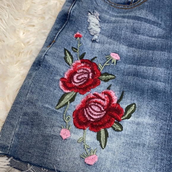 Angel Kiss Rose Flower Embroidered Distressed Denim Mini Skirt Size Small - Picture 6 of 16